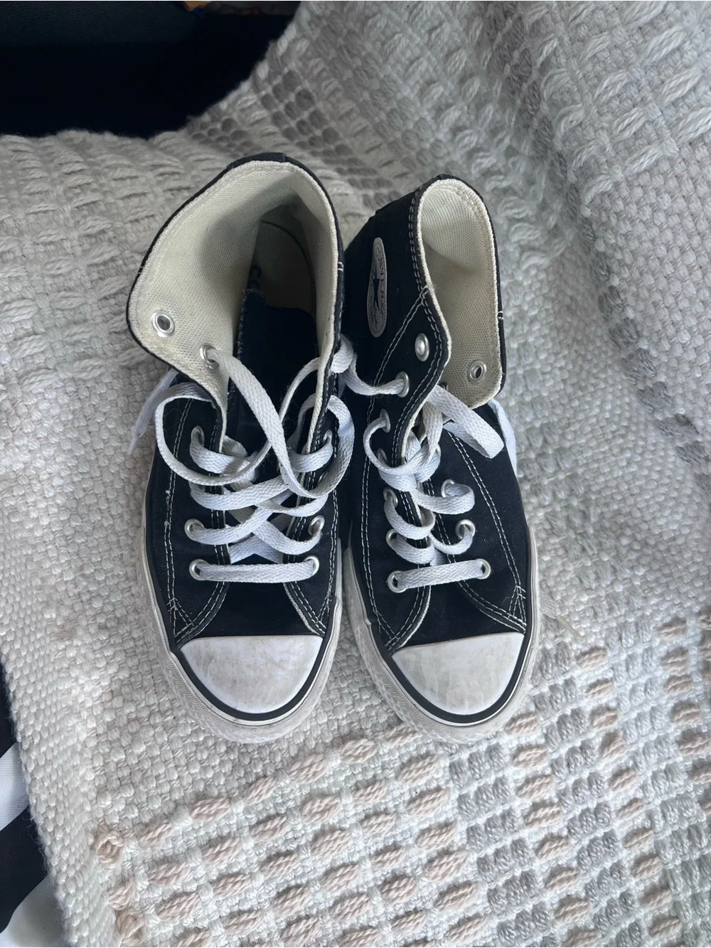 Converse Kids Chuck Taylor All Star High Top Sneakers-Black/White Size 3 US Kids